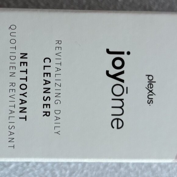 Joyome Revitalizing Daily Cleanser - Picture 4 of 5